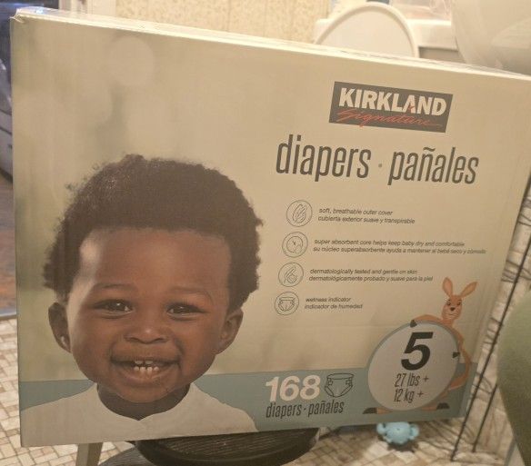 Kirkland Comfees Cuties Pampers