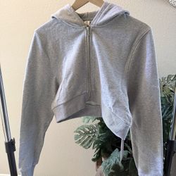Alo Crop Zip-Up Hoodie