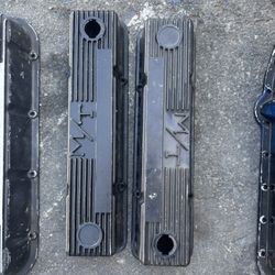 Small block Chevy Mickey Thompson valve covers SBC
