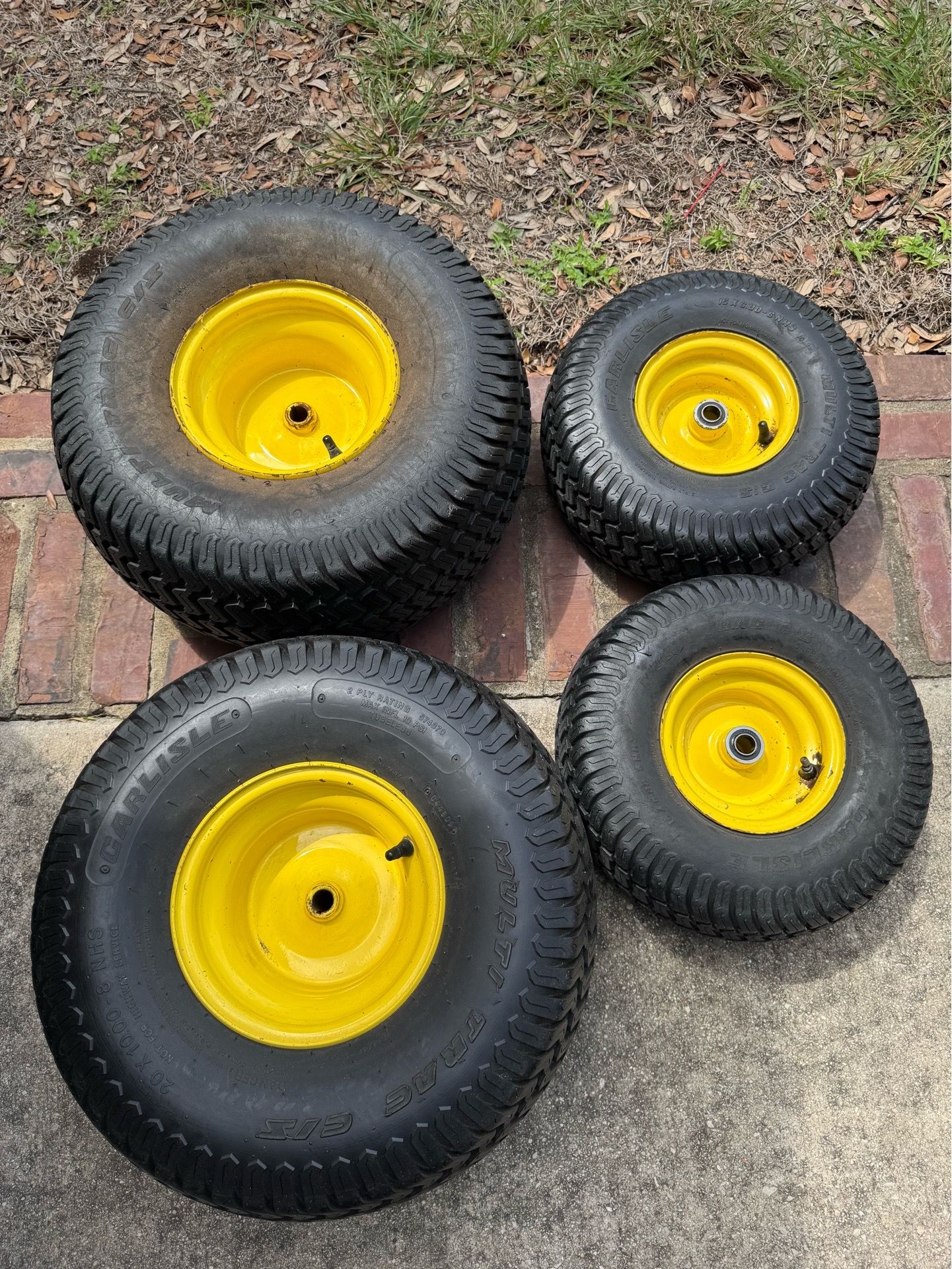 John Deere X300, X320, X350 wheels