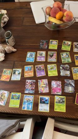 Bulk Pokémon cards 900!
