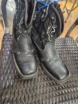Justin Boots Girls Black Leather Western Embroidered Mid-Calf Cowgirl Boots zise 8