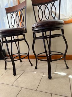 Set of 2 Swivel Bar Stools