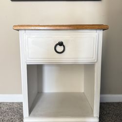 White Nightstand / Side Table with Drawer