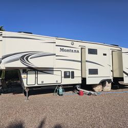 2014 Montana 5th Wheel