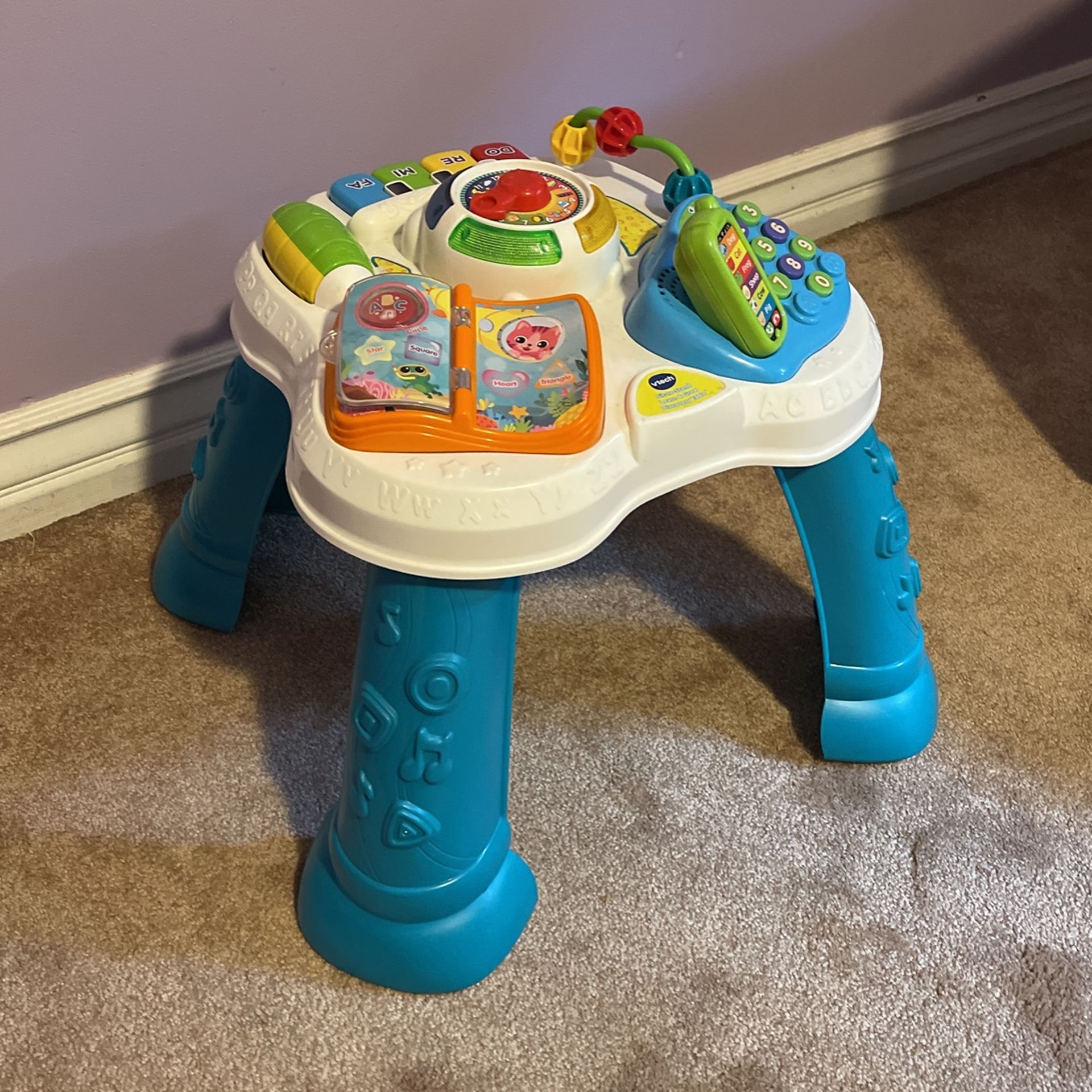 Vtech Infant & Toddler Activity Table