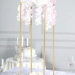 32” Tall Matte Gold Rectangular Centerpiece Stands w/ Clear Acrylic Plexiglass Tops
