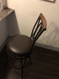 Bar stool
