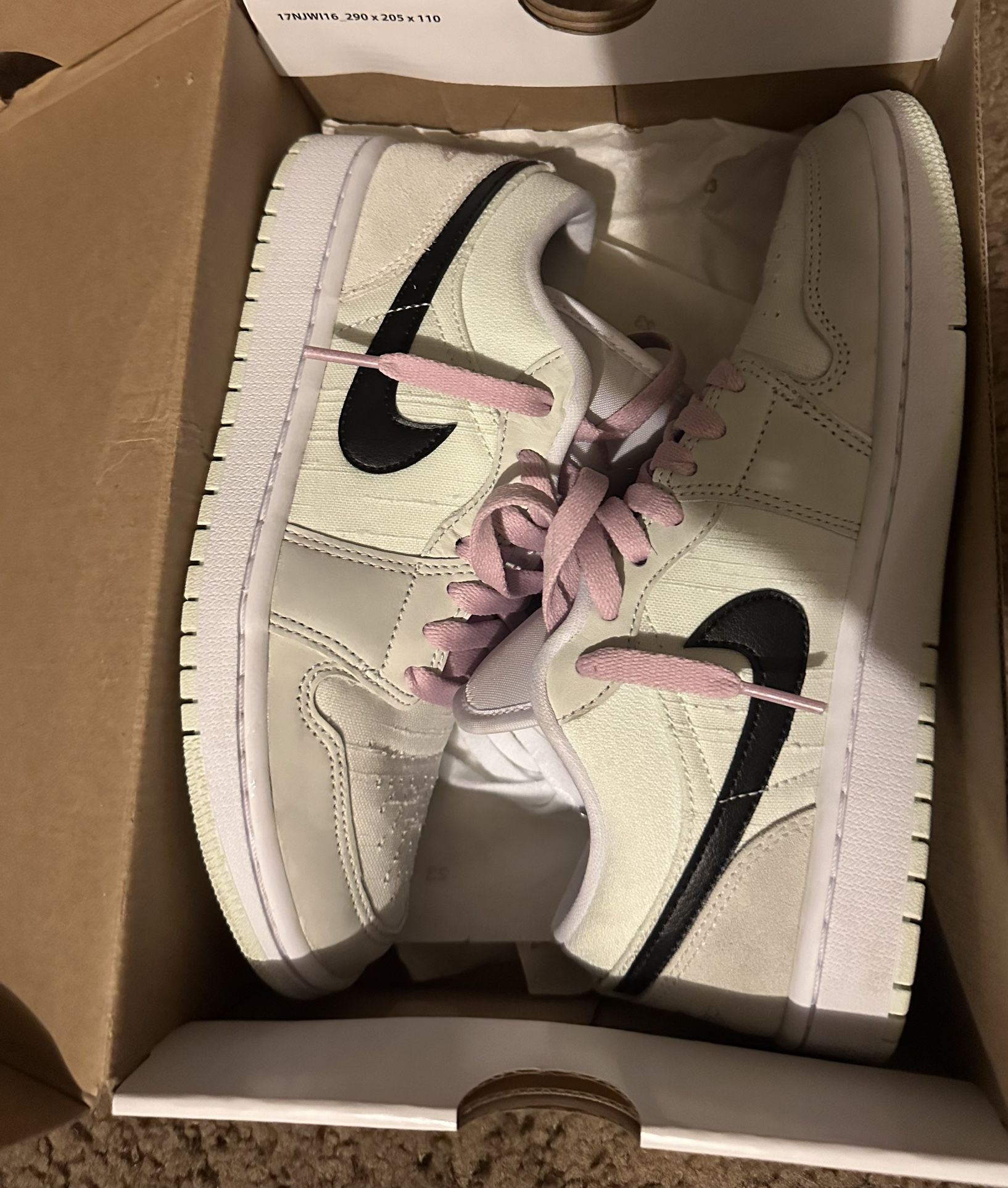 Jordan 1 Low Se Barley Green