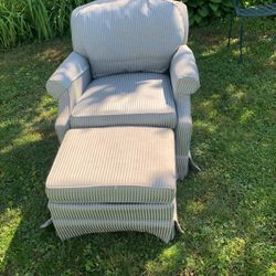 Ethan Allen Comfort Chair with ottoman 