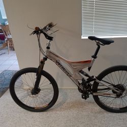 Specialized ENDURO PRO  $400