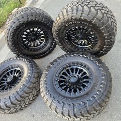 F250 WHEELS BOLT PATTERN 8X170 FUEL WHEELS AND TIRES TOYO MUD 37X12.50R18 PRICE 2000