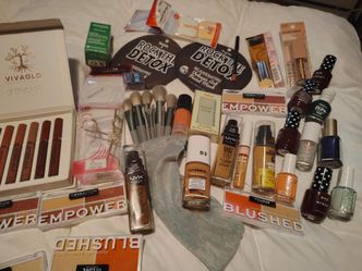 Makeup beauty bundle