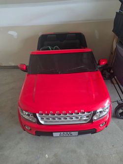 LIKE-NEW Red Land Rover 2-Seater Kids Ride-On Car with Remote Control