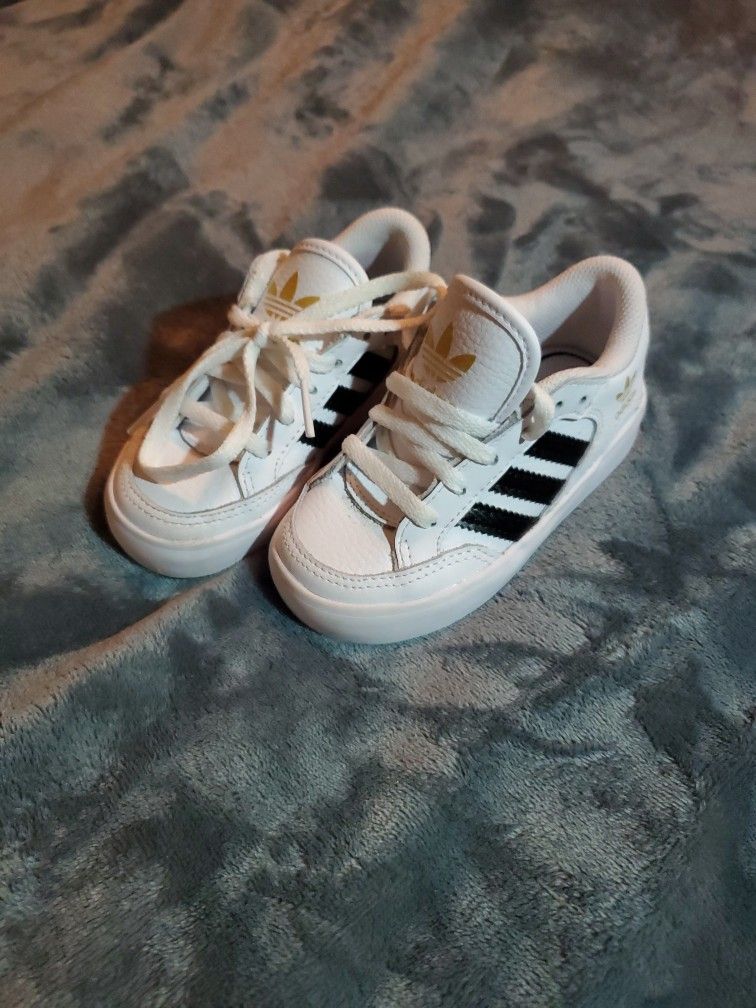 Adidas Toddler Size 7c *Lightly Used*