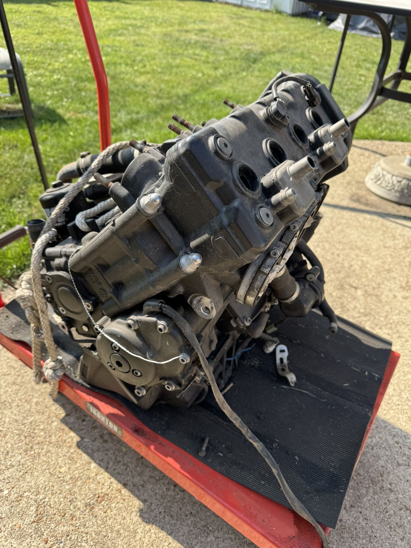 Yamaha R1 Engine