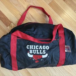 Vintage 90s Chicago Bulls NBA Travel Gym Duffle Bag with Shoulder Strap 