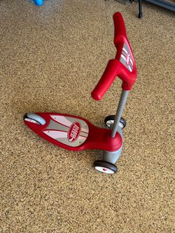 Radio Flyer 3 wheel scooter