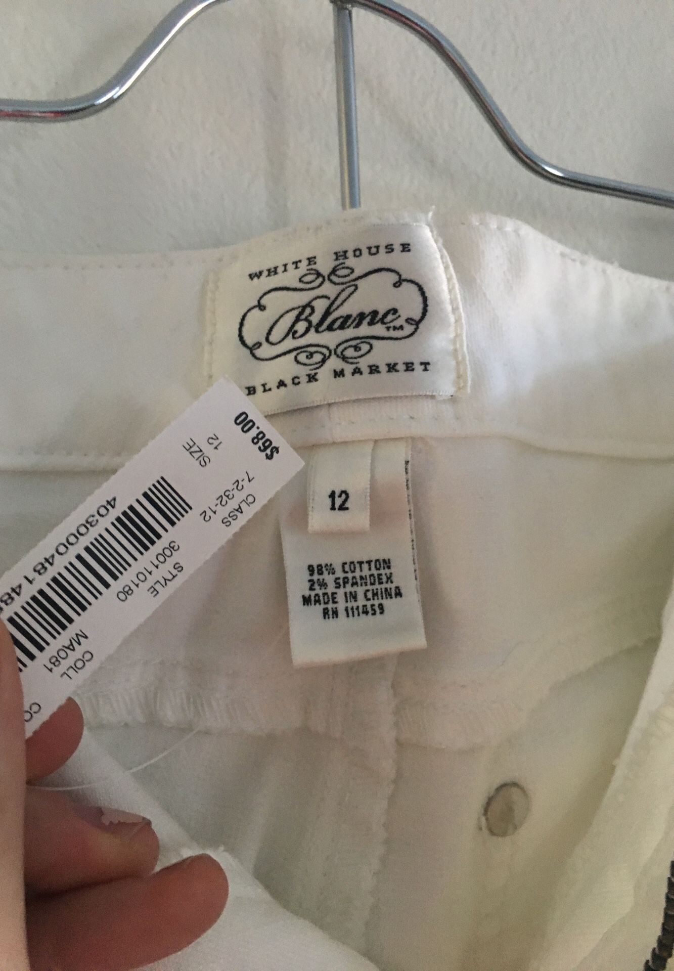 Size 12. White House black market. Blanc fit.