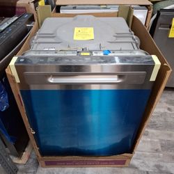 GE 24 In Built-in Tall Tub Top Control Fingerprint Resistant Stainless Steel Dishwasher W 3rd Rack Bottle Jets 50 dBA