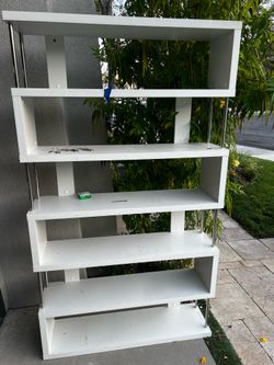 shelving unit