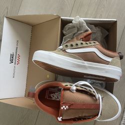 Brand New Orange/brown Vans Size 8