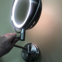 Conair Retractable Makeup Mirror Magnifying And 1x lighted