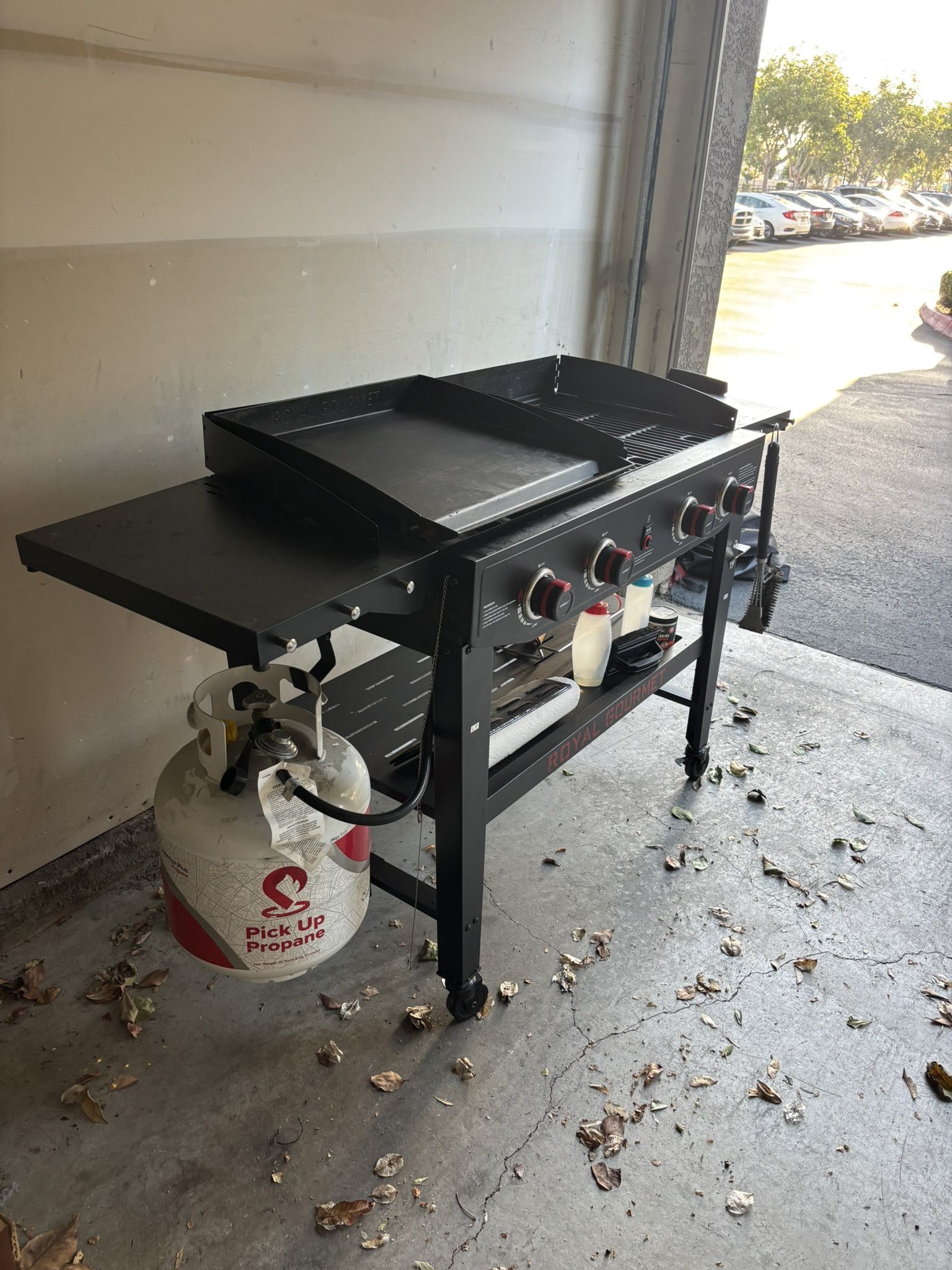 Royal Gourmet Grill and Griddle