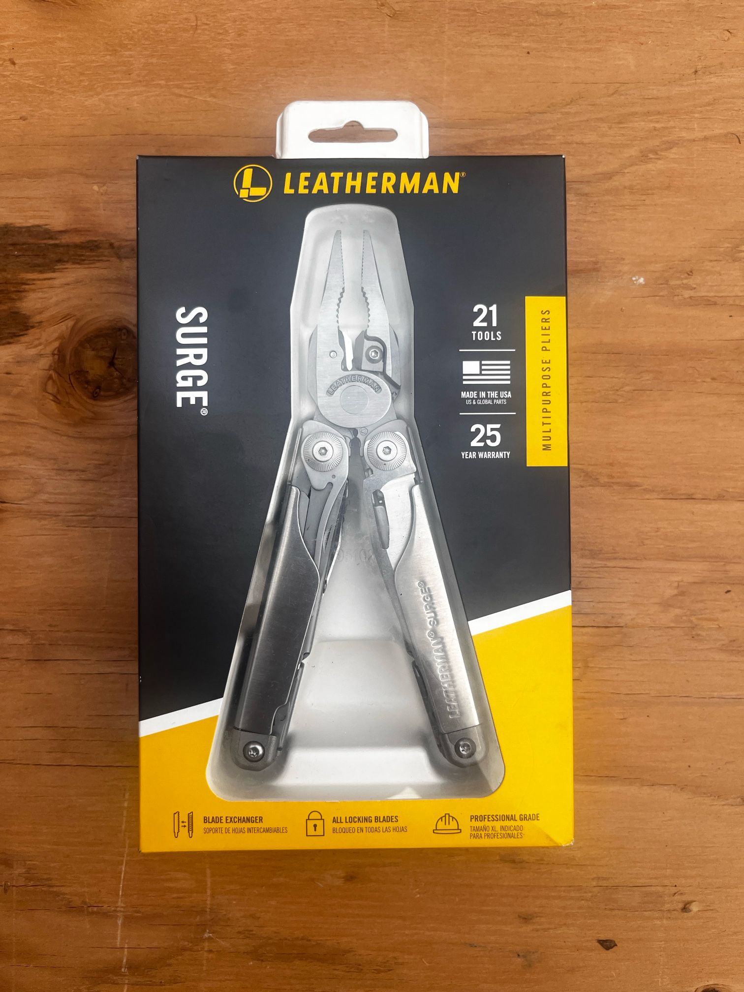 Leatherman Surge