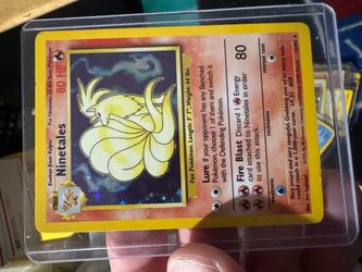 Ninetales 12/102 Base Set Holo Pokémon Card
