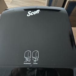 Scott Electronic Heart Wheel Towel Dispenser Brand New