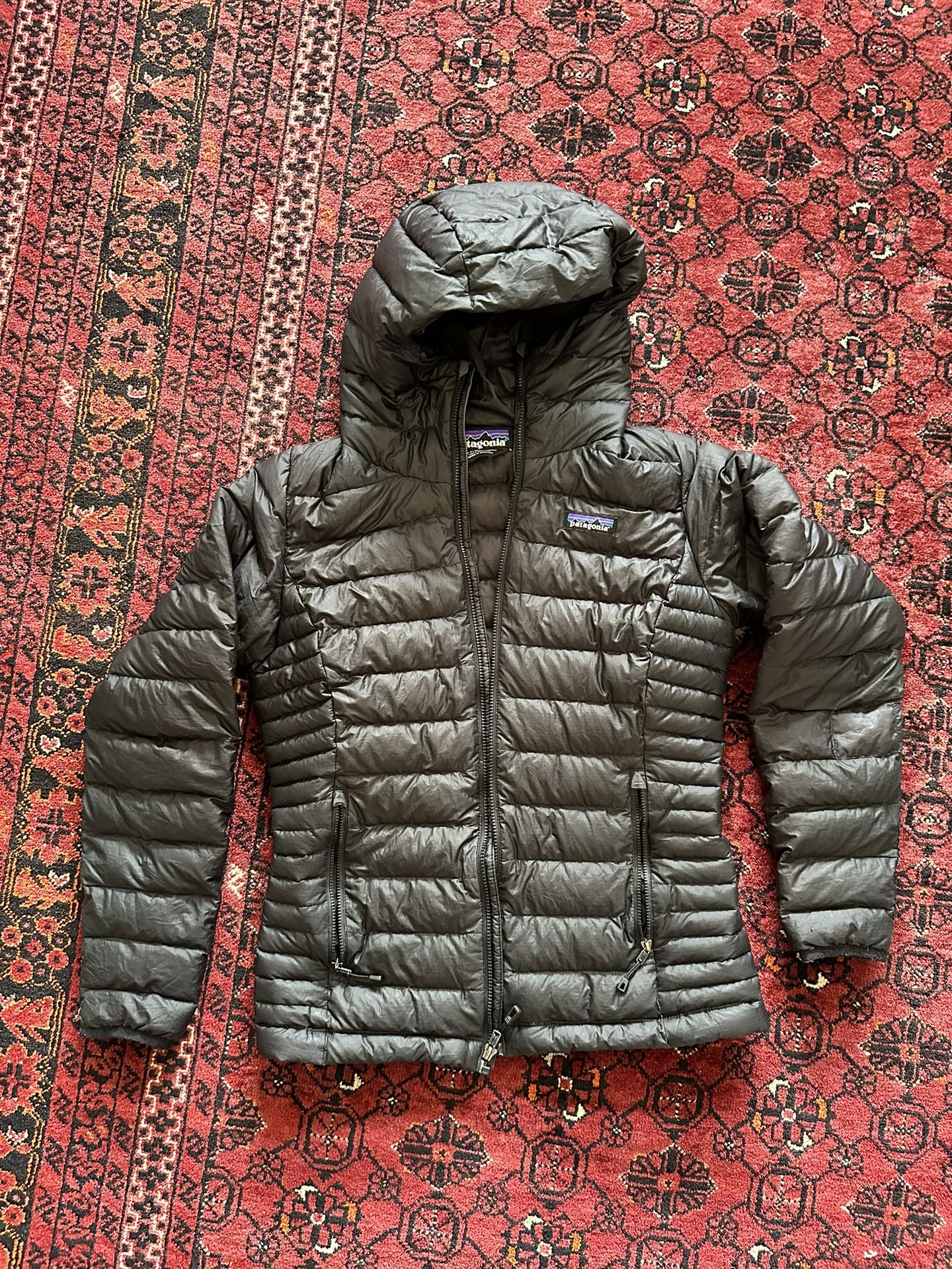 800 Fill Patagonia Women’s XS Down Puff Jacket