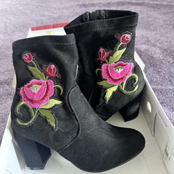 Black Booties  Size 8