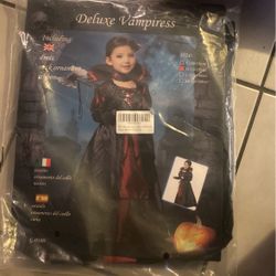Costume