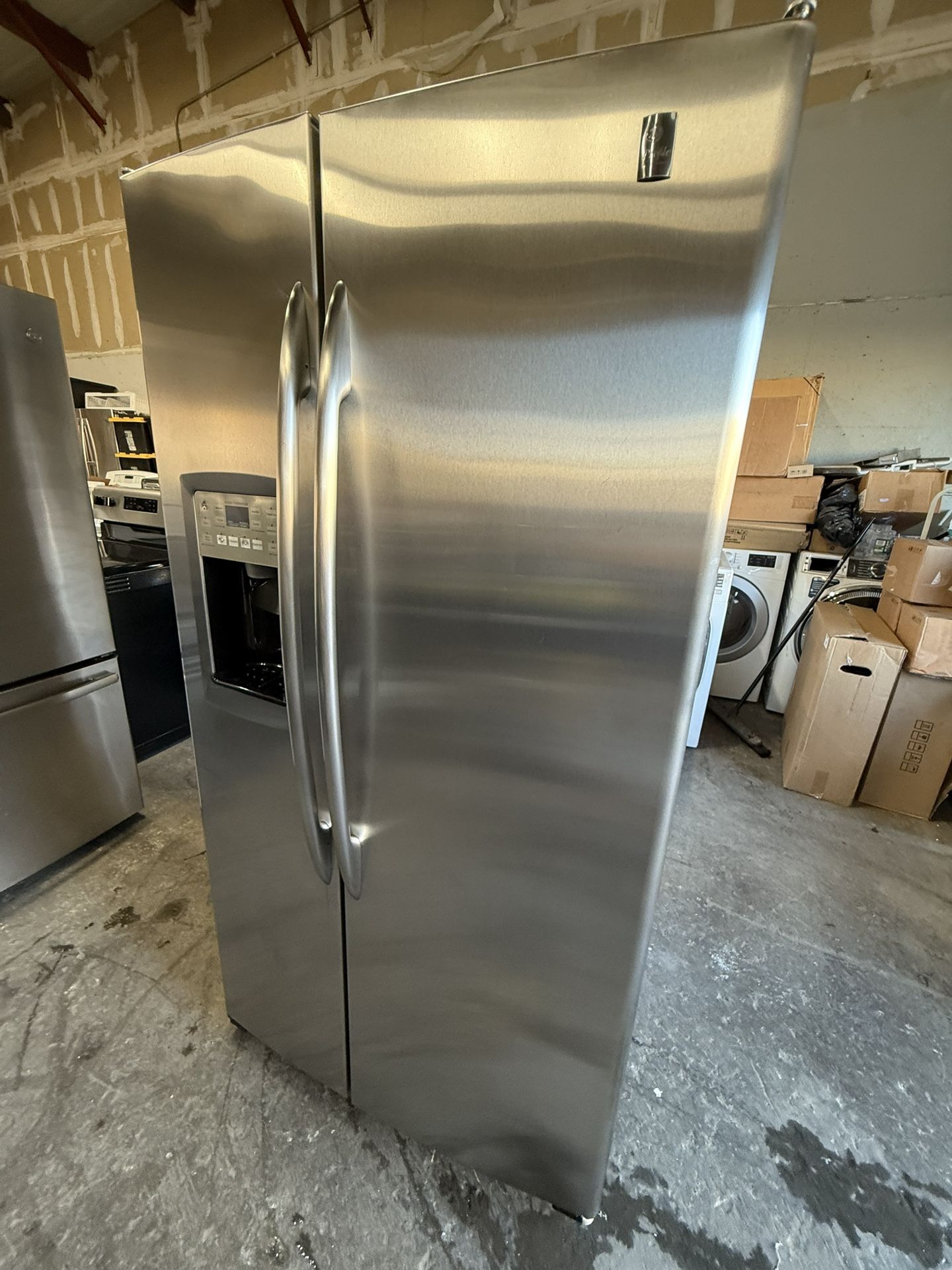 GE Profile 25 Cubic Ft Refrigerator w/ Ice & Water 