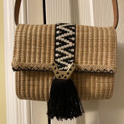 Stella & Dot Sidekick Woven Cross Body Bag Black Tassel Accent