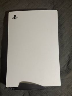 PS5 w/ controller