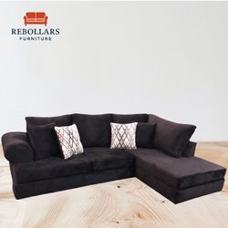 2- Piece Sectional : Sofa & Chaise
