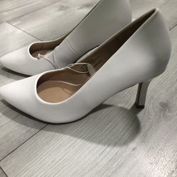 Beautiful White Shoes 