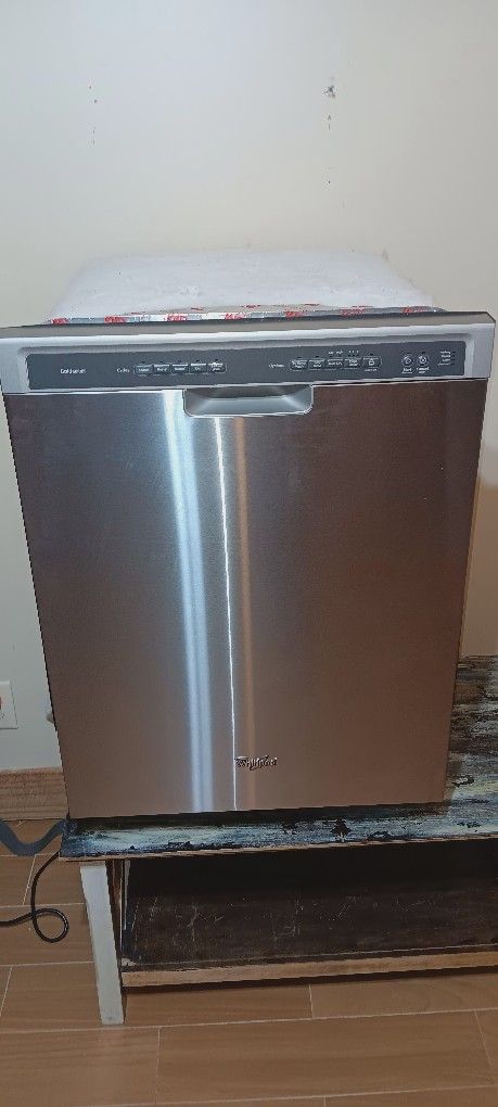 Whirlpool Gold Series Dishwasher 