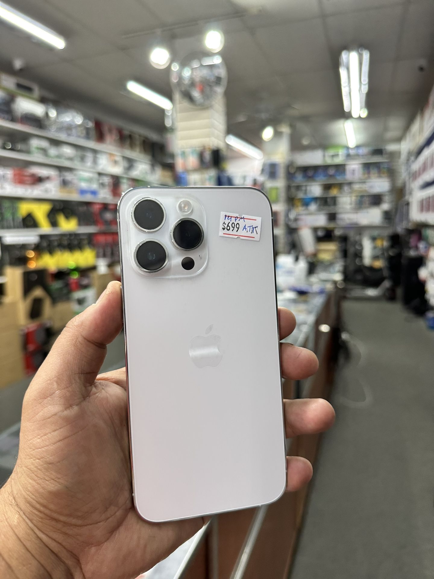 iPhone 13. 128 Gb. $379