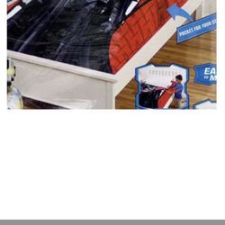 Gently Used Star Wars Zippysack For Twin Size Bed