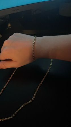 Gold rope chain and gold bracelet set
