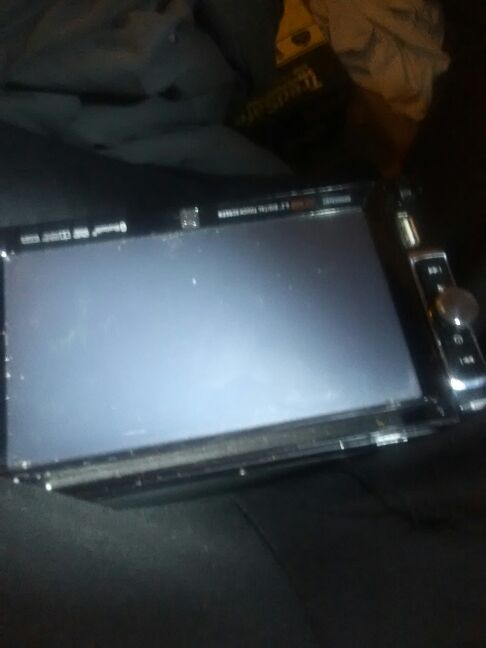 Dual screen radio Bluetooth video DVD Dolby digital mp3