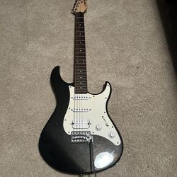 Guitar (Yamaha EG112C)