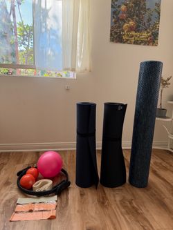 Yoga/Pilates Set - Mats, Foam Roller, Ring, Bands, Balls