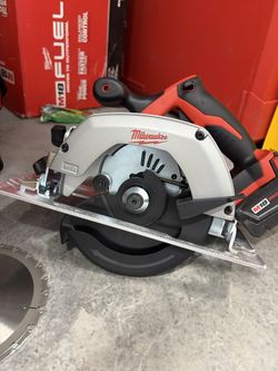 Milwaukee Circular Saw