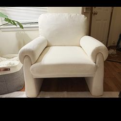 Very comfy new chair