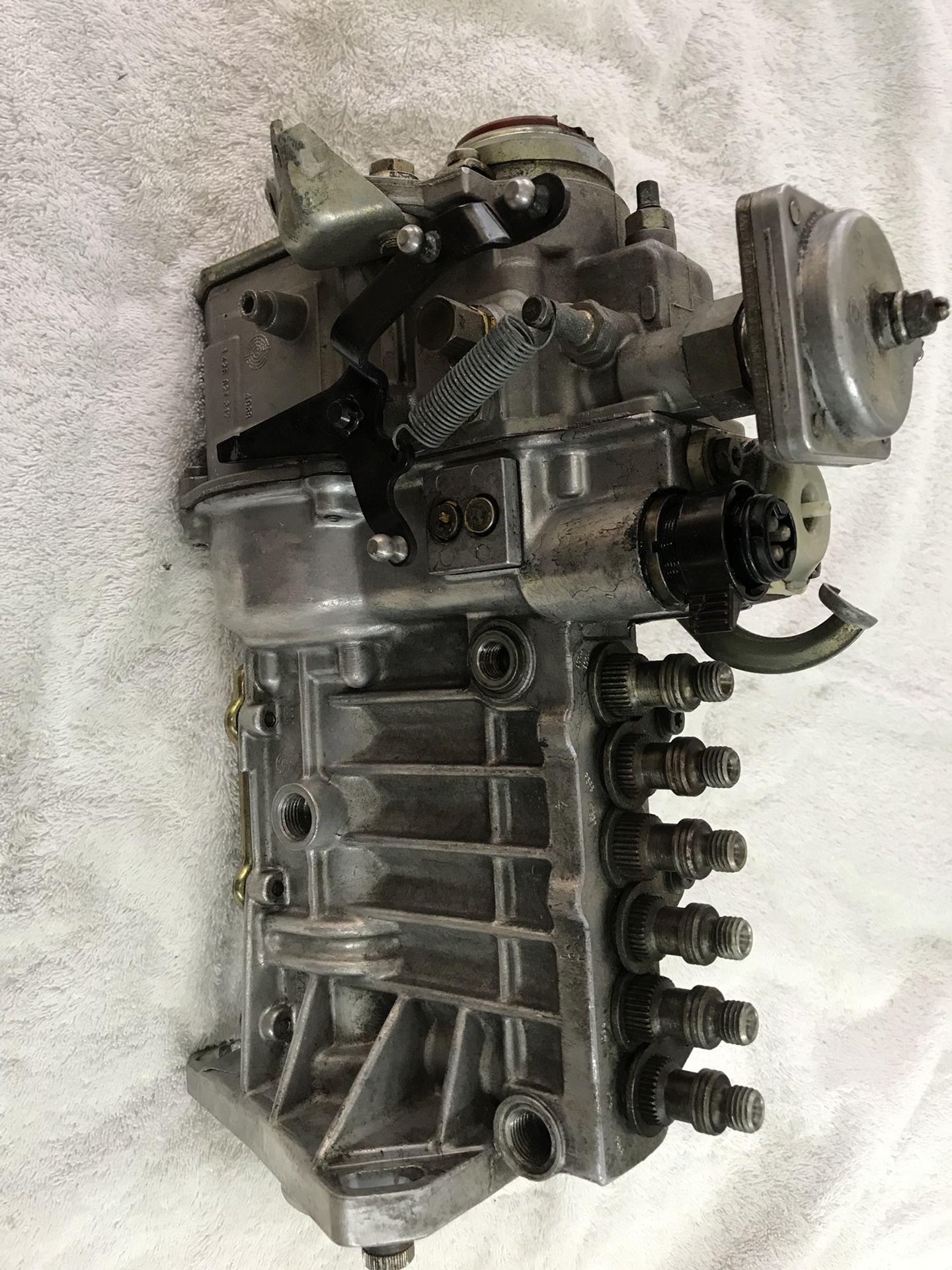Mercedes OM603 diesel injection pump part #603-070-10-01-ER-0008