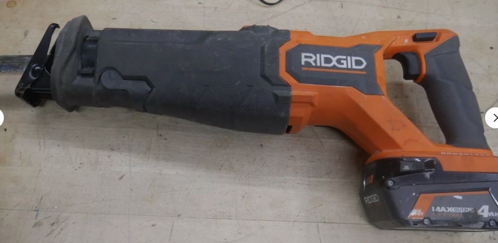 RIDGID 18V Brushless Cordless Reciprocating Saw R8647 w 4ah battery used tested 877040-2
